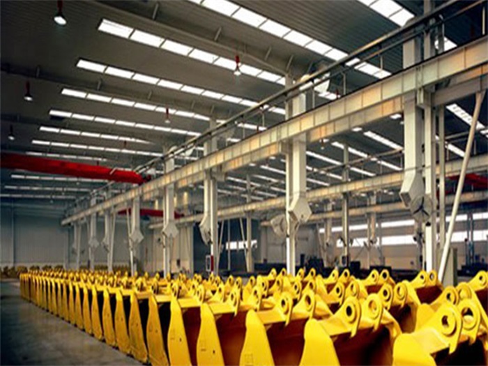 海城挖掘机装配车间